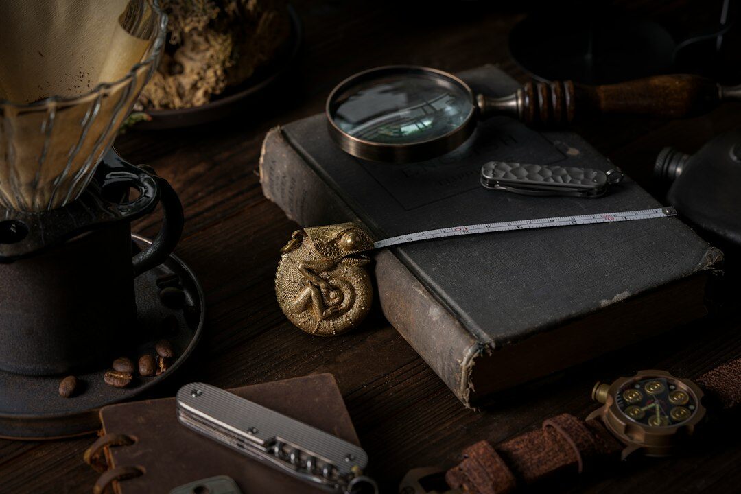 detective story book cover